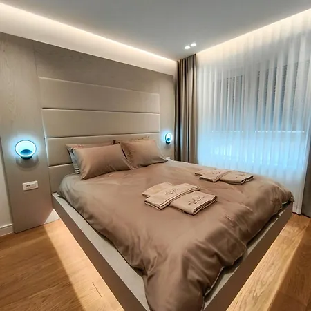 Apartment Lux Brilijant Apartmant