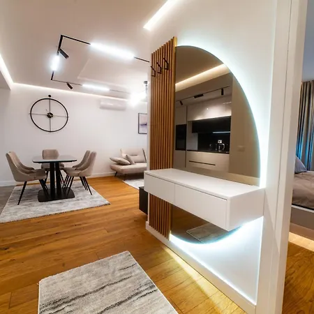 Apartment Lux Brilijant Apartmant *