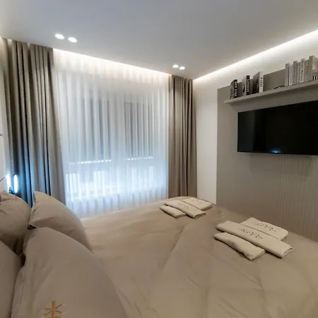 Appartamento Lux Brilijant Apartmant Belgrado