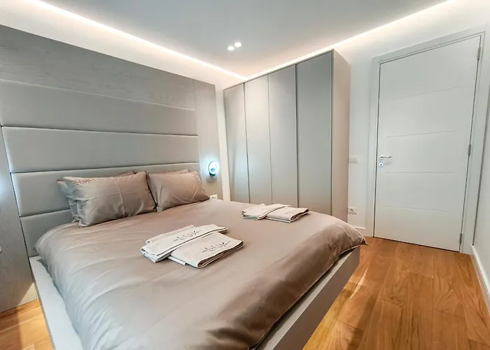 Lux Brilijant Apartmant شقة
