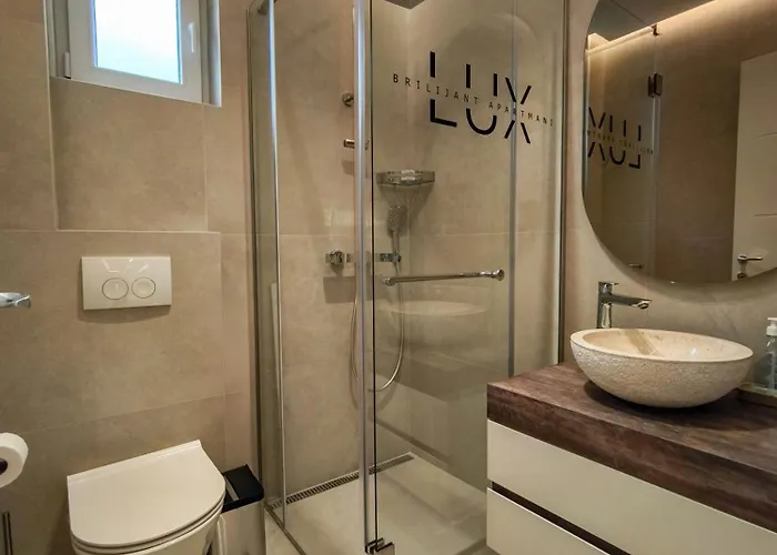 شقة Lux Brilijant Apartmant *