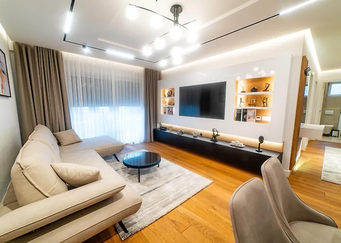 شقة Lux Brilijant Apartmant